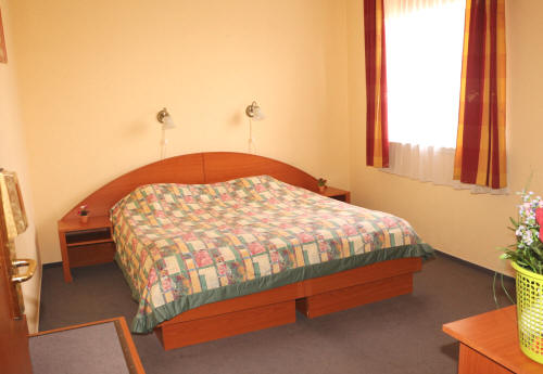 Hotel Bestline Budapest Ungarn Zimmer