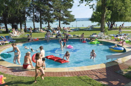 Hotel Club Tihany Ungarn Pool