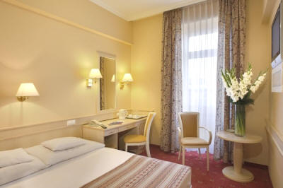 Hotel Palatinus Pecs Ungarn - Superior Plus Zimmer